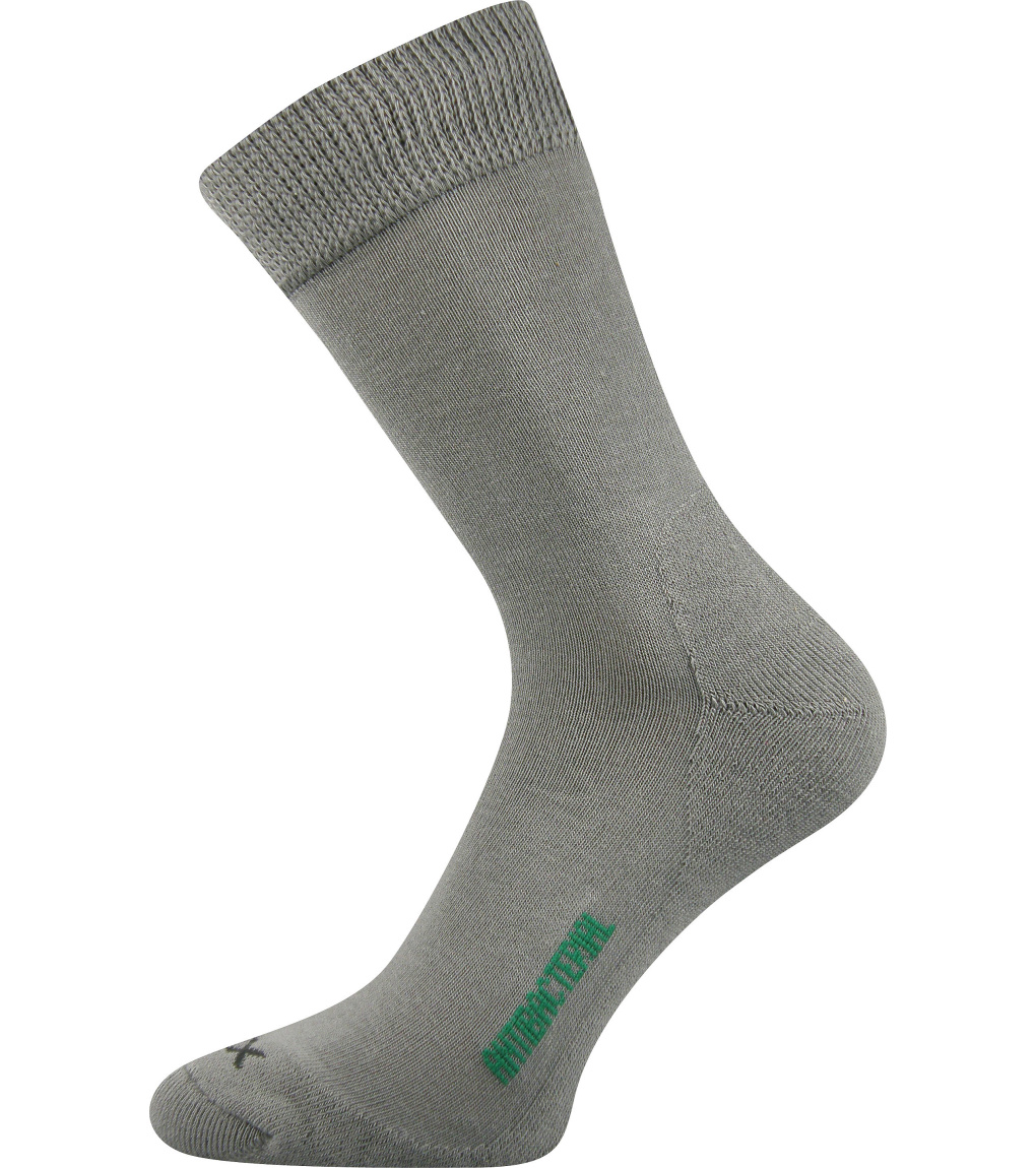 světle šedá - jasnoszary