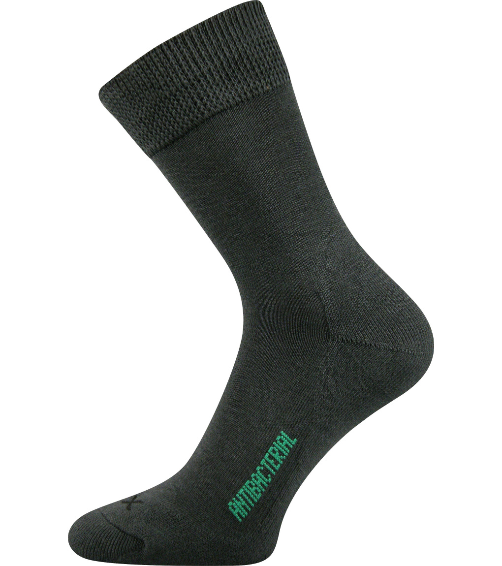 tmavě šedá - ciemno szary